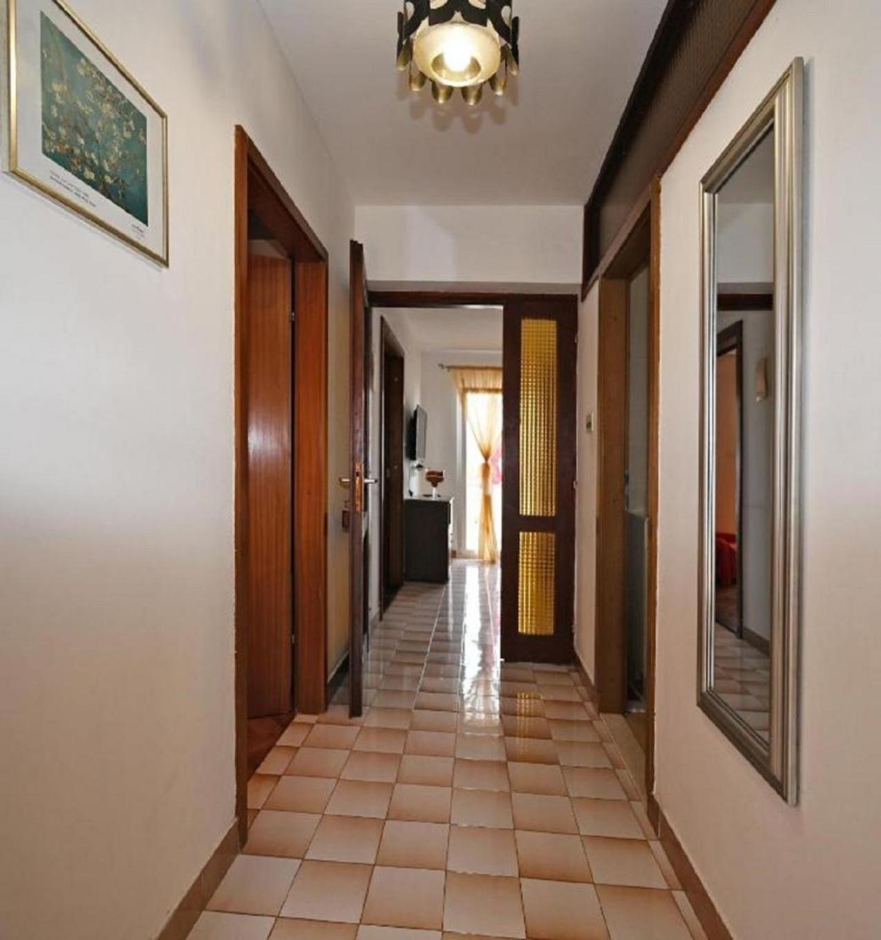 Apartment Mihovilovic Slatine Eksteriør billede